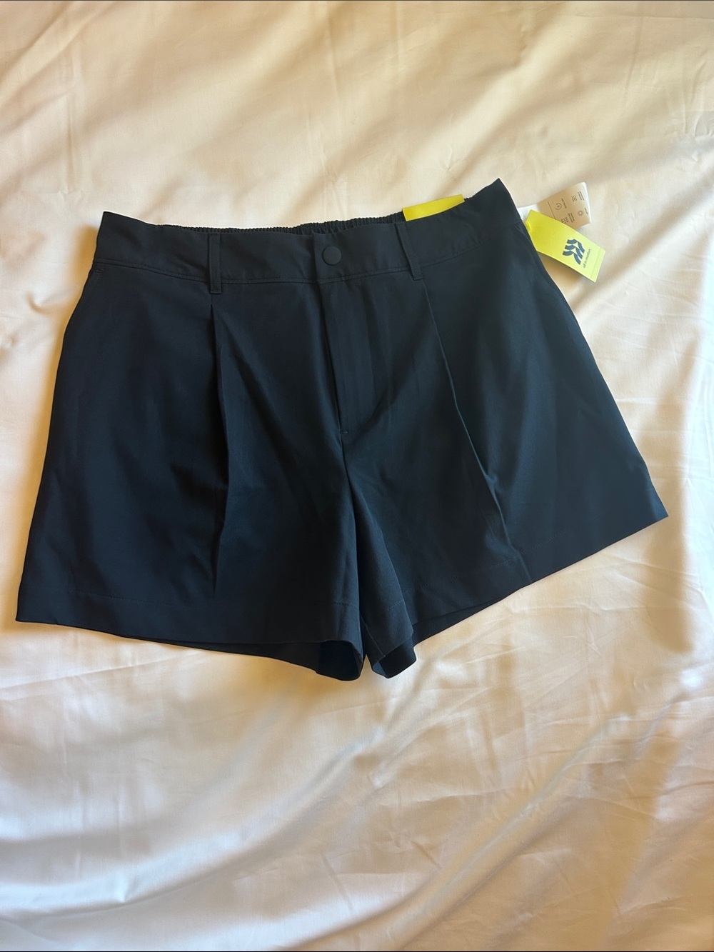 all in motion Black High-Waist golf Pleated Shorts